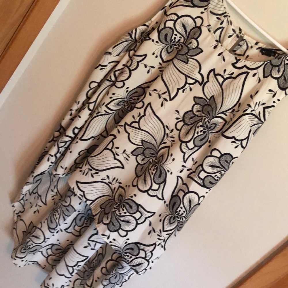 Torrid Sleeveless Shirt